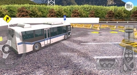 专业巴士停车场游戏图片1